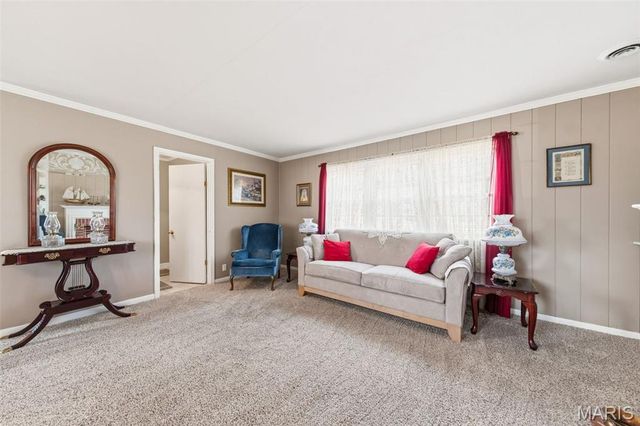 809 Lincoln Street, Elsberry, MO 63343