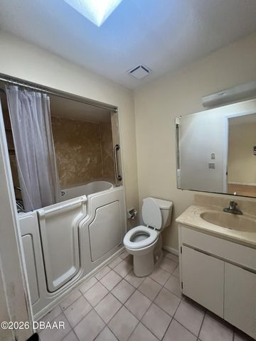 2 Seneca Path, Palm Coast, FL 32164