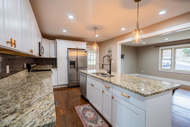 5925 Cochise Trail, Kingsport, TN 37664