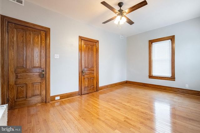 81 LONGSTOWN RD, York, PA 17402