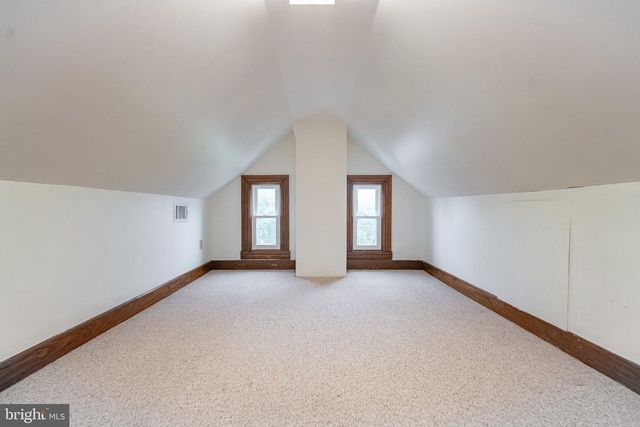 81 LONGSTOWN RD, York, PA 17402