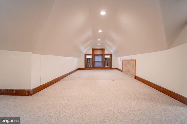 81 LONGSTOWN RD, York, PA 17402