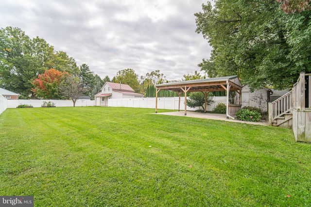 81 LONGSTOWN RD, York, PA 17402