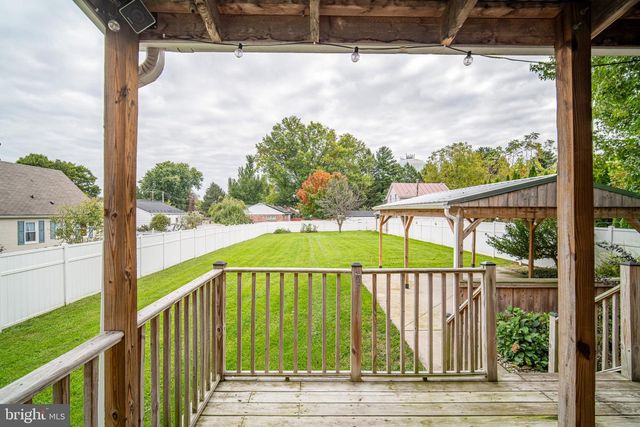 81 LONGSTOWN RD, York, PA 17402
