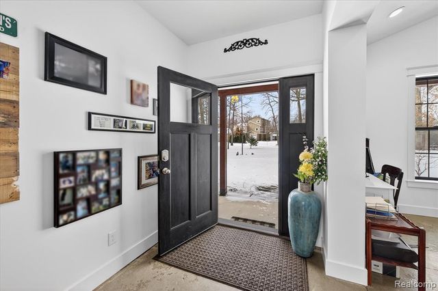 3483 Windwheel Point Drive, Pinckney, MI 48169