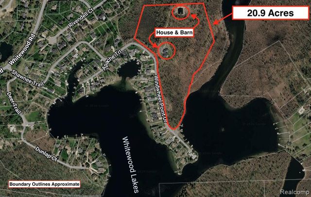 3483 Windwheel Point Drive, Pinckney, MI 48169