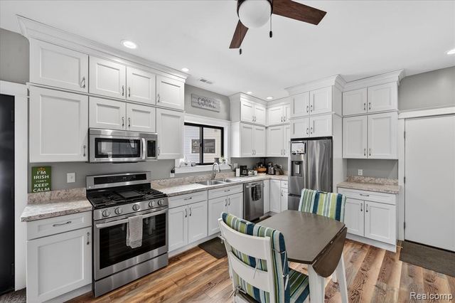 3483 Windwheel Point Drive, Pinckney, MI 48169