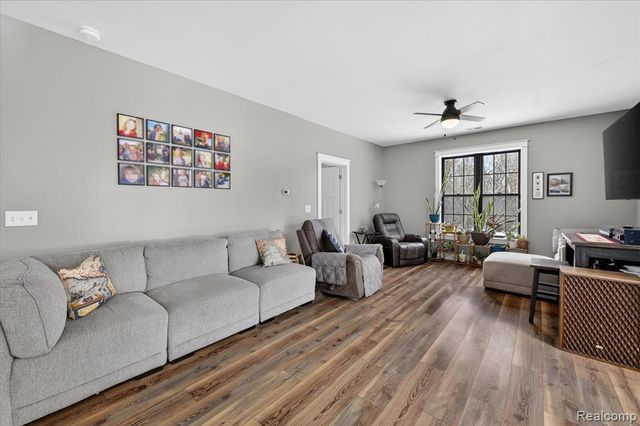 3483 Windwheel Point Drive, Pinckney, MI 48169