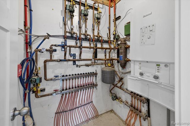 3483 Windwheel Point Drive, Pinckney, MI 48169