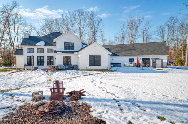 3483 Windwheel Point Drive, Pinckney, MI 48169