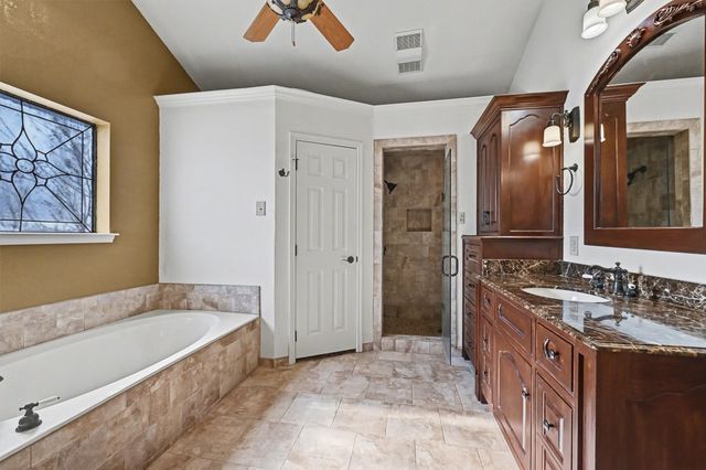 304 Trollinger Street, Whitesboro, TX 76273