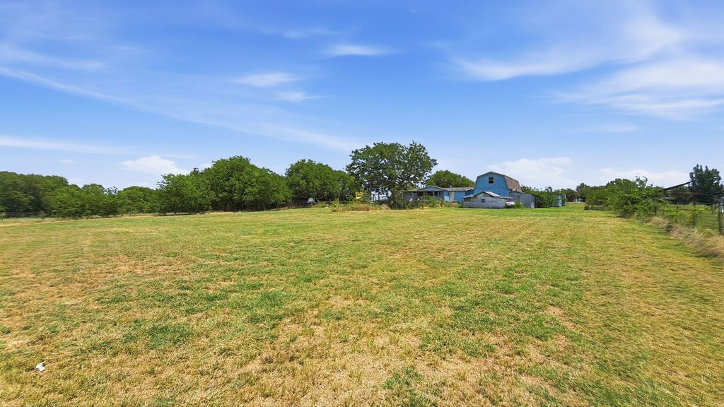 136 Wilson Court, New Fairview, TX 76078