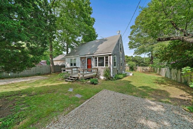 52 Shirley St, Marshfield, MA 02050