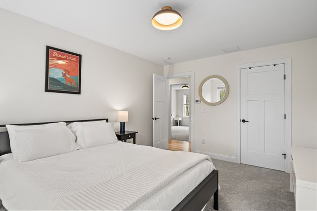 396 Elmwood Ave, Holden, MA 01522