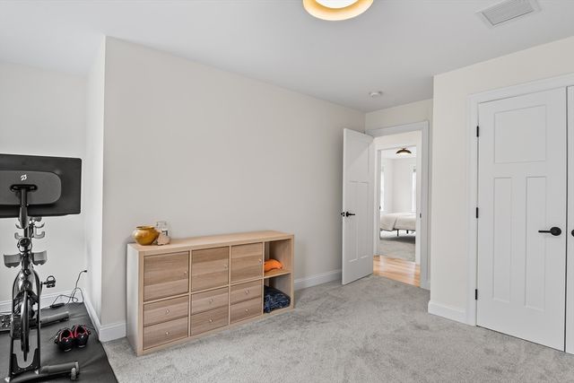 396 Elmwood Ave, Holden, MA 01522