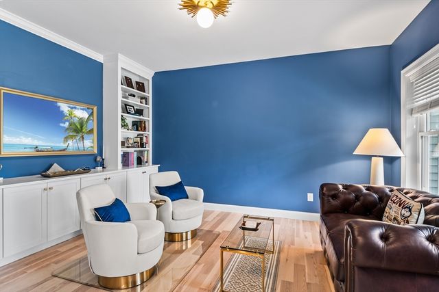 396 Elmwood Ave, Holden, MA 01522