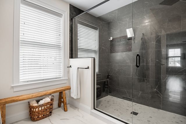 396 Elmwood Ave, Holden, MA 01522