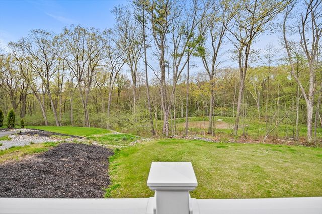 396 Elmwood Ave, Holden, MA 01522
