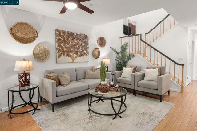 172 Haslemere Ct, Lafayette, CA 94549