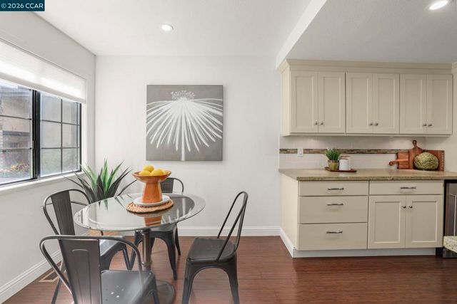 172 Haslemere Ct, Lafayette, CA 94549