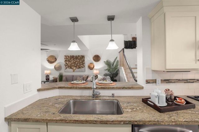 172 Haslemere Ct, Lafayette, CA 94549