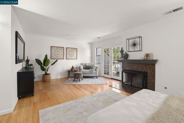 172 Haslemere Ct, Lafayette, CA 94549