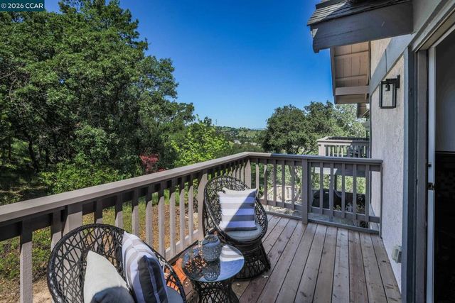 172 Haslemere Ct, Lafayette, CA 94549