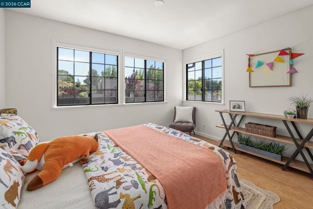 172 Haslemere Ct, Lafayette, CA 94549