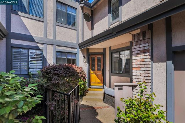 172 Haslemere Ct, Lafayette, CA 94549