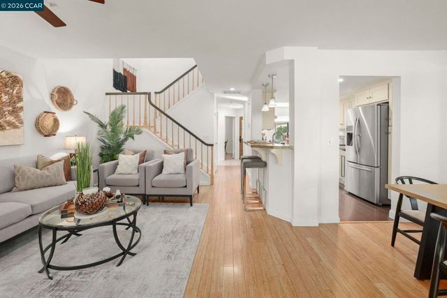 172 Haslemere Ct, Lafayette, CA 94549