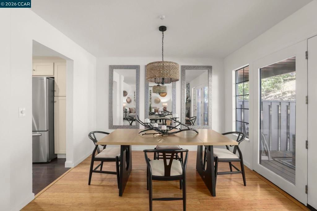 Image 14 of property listing at 172 Haslemere Ct, Lafayette, CA 94549