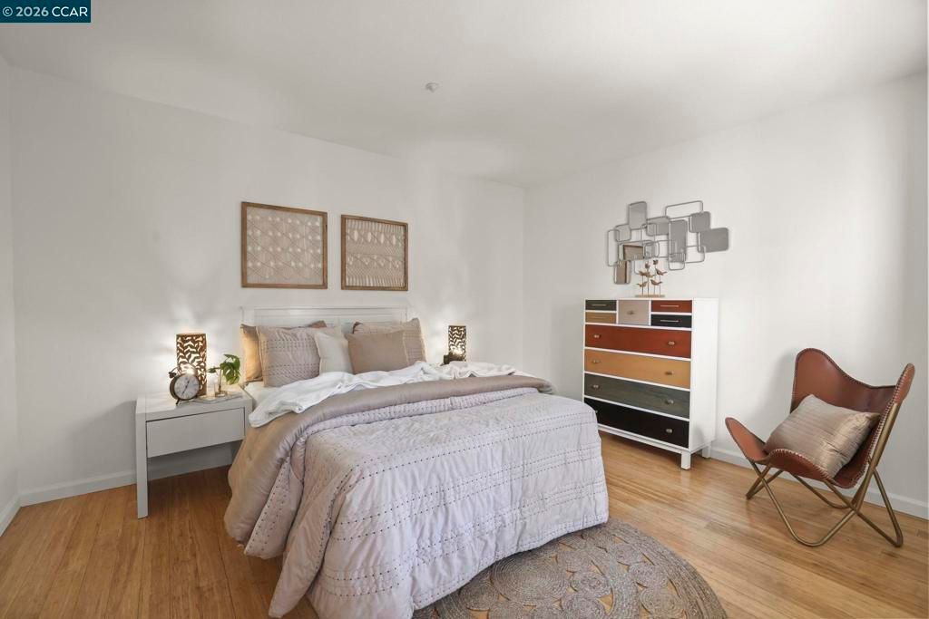 Image 19 of property listing at 172 Haslemere Ct, Lafayette, CA 94549