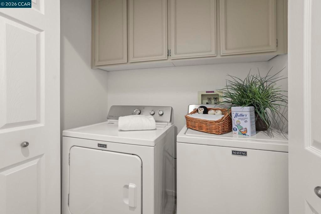 Image 32 of property listing at 172 Haslemere Ct, Lafayette, CA 94549