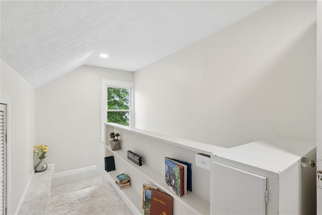 221 23rd Street NE, Cedar Rapids, IA 52402