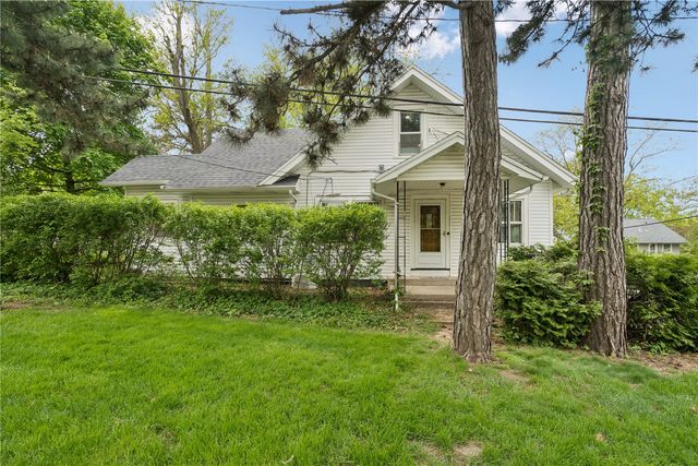 221 23rd Street NE, Cedar Rapids, IA 52402