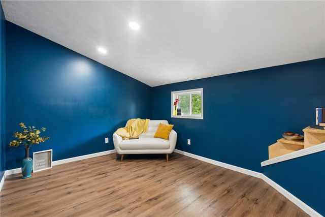 221 23rd Street NE, Cedar Rapids, IA 52402