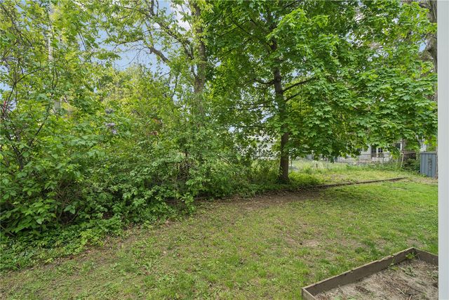221 23rd Street NE, Cedar Rapids, IA 52402