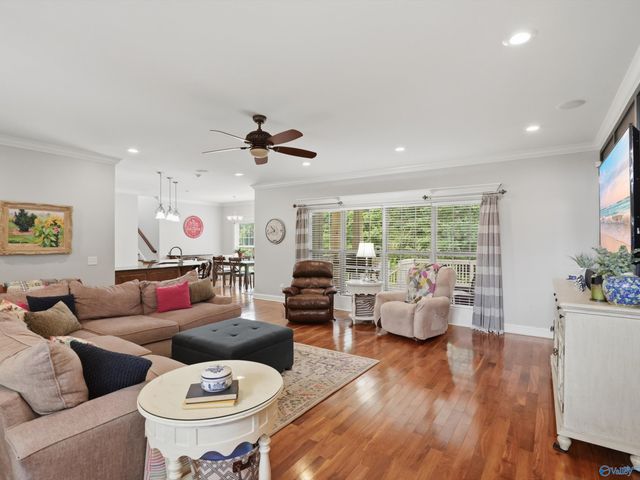 198 Worthington Lane, Guntersville, AL 35976