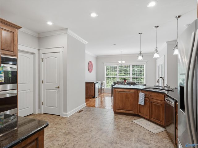 198 Worthington Lane, Guntersville, AL 35976