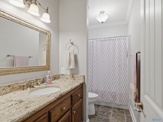 198 Worthington Lane, Guntersville, AL 35976