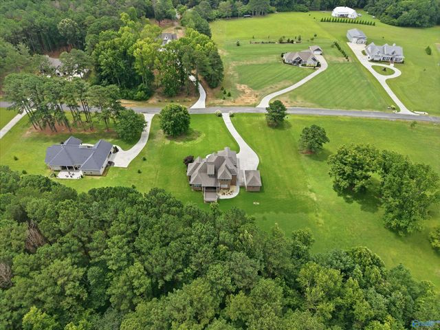 198 Worthington Lane, Guntersville, AL 35976
