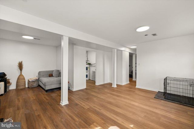 247 ARROWOOD RD, Linden, VA 22642