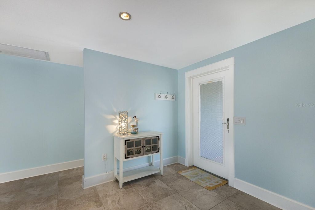 506 69TH STREET, HOLMES BEACH, FL 34217 — photo 5