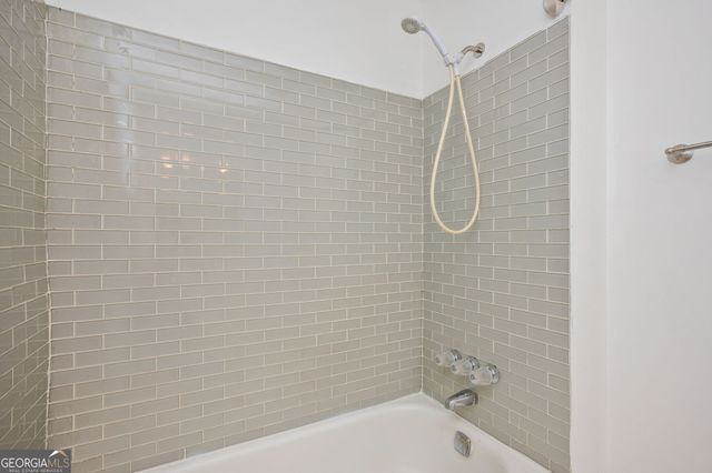 725 Oak Drive, Hapeville, GA 30354
