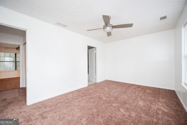 725 Oak Drive, Hapeville, GA 30354