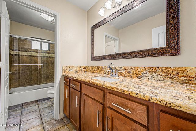 6579 W ORAIBI Drive, Glendale, AZ 85308