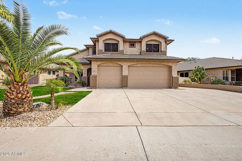 6579 W ORAIBI Drive, Glendale, AZ 85308