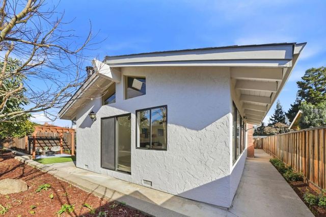 1765 Linnet Lane, Sunnyvale, CA 94087