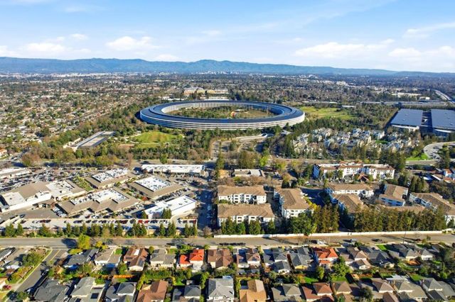 1765 Linnet Lane, Sunnyvale, CA 94087