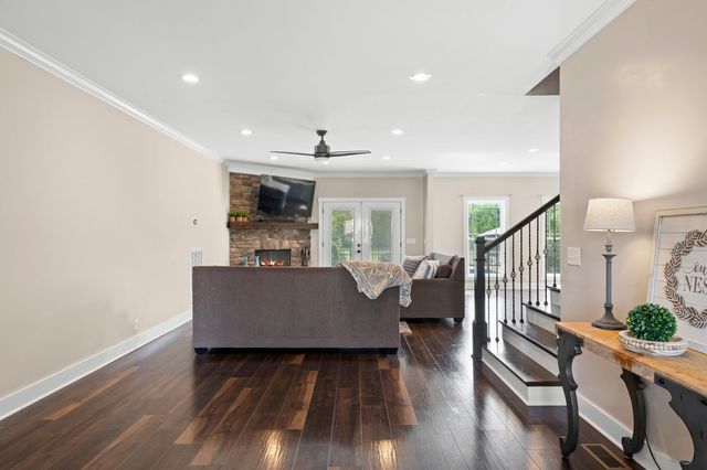 2527 Landis Ct, Murfreesboro, TN 37128